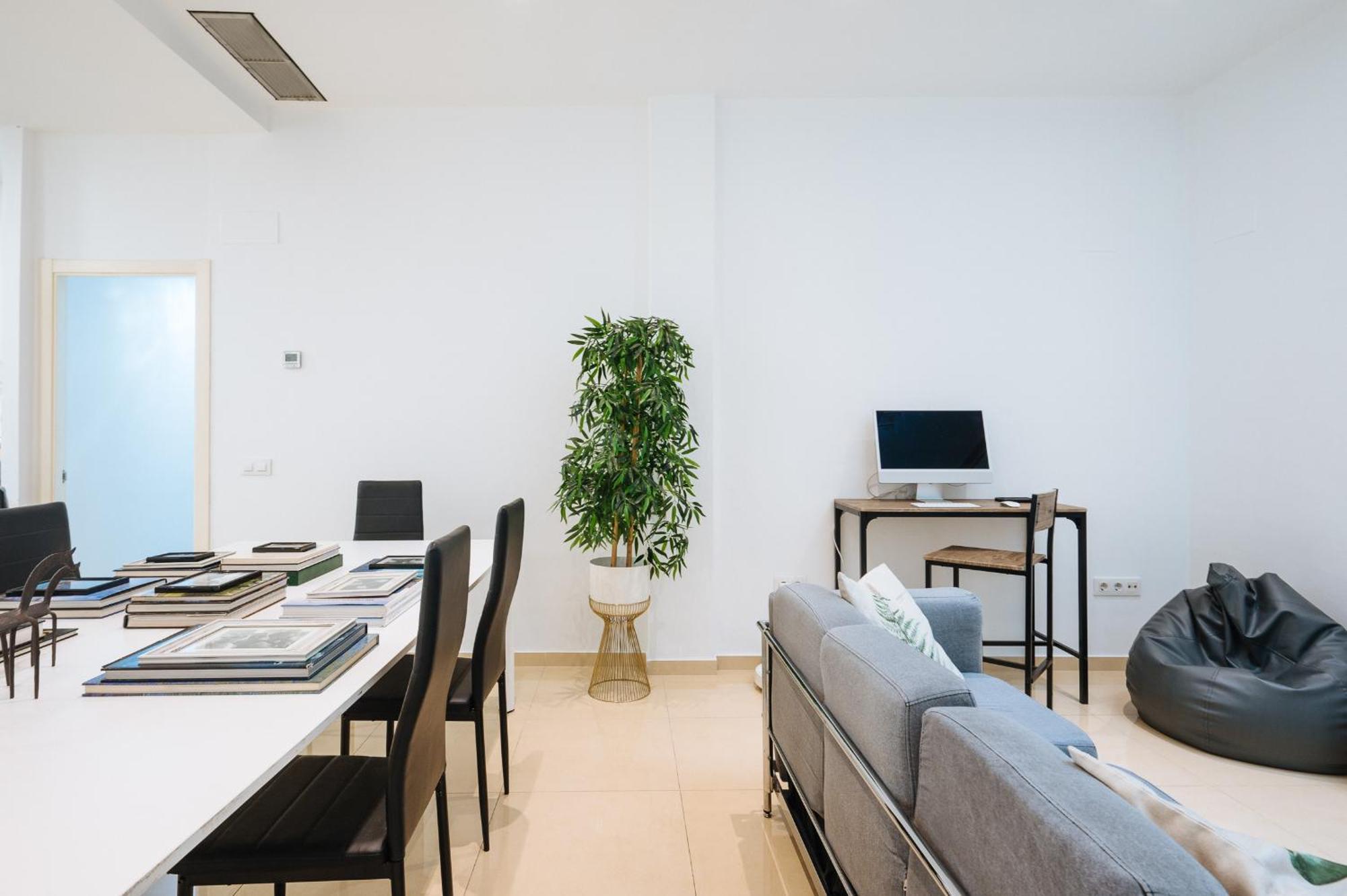 Homestay Elegant Interior In Centre Seville
