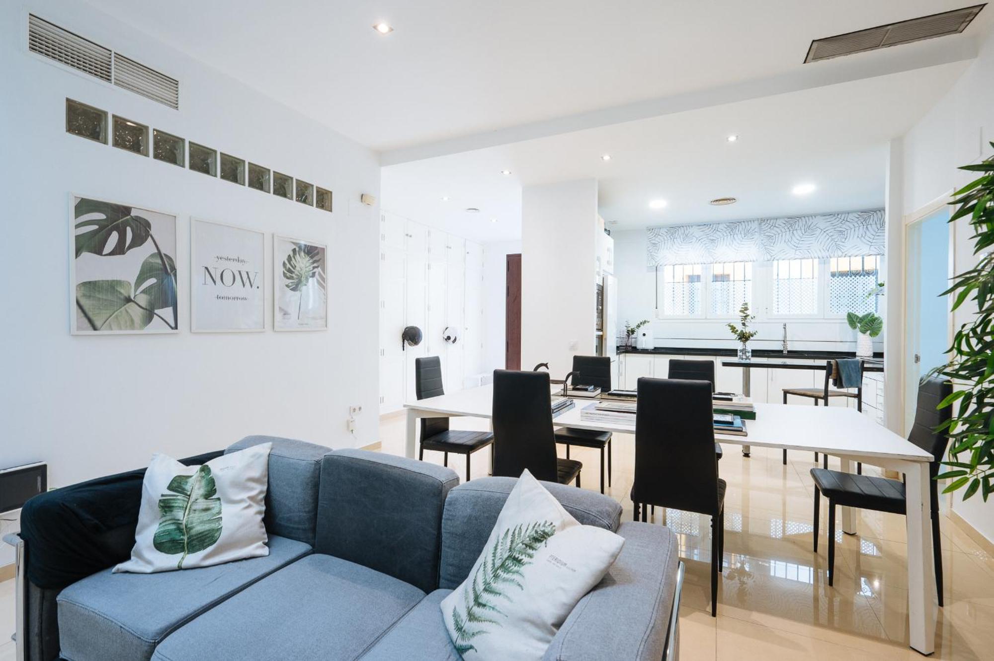 Homestay Elegant Interior In Centre