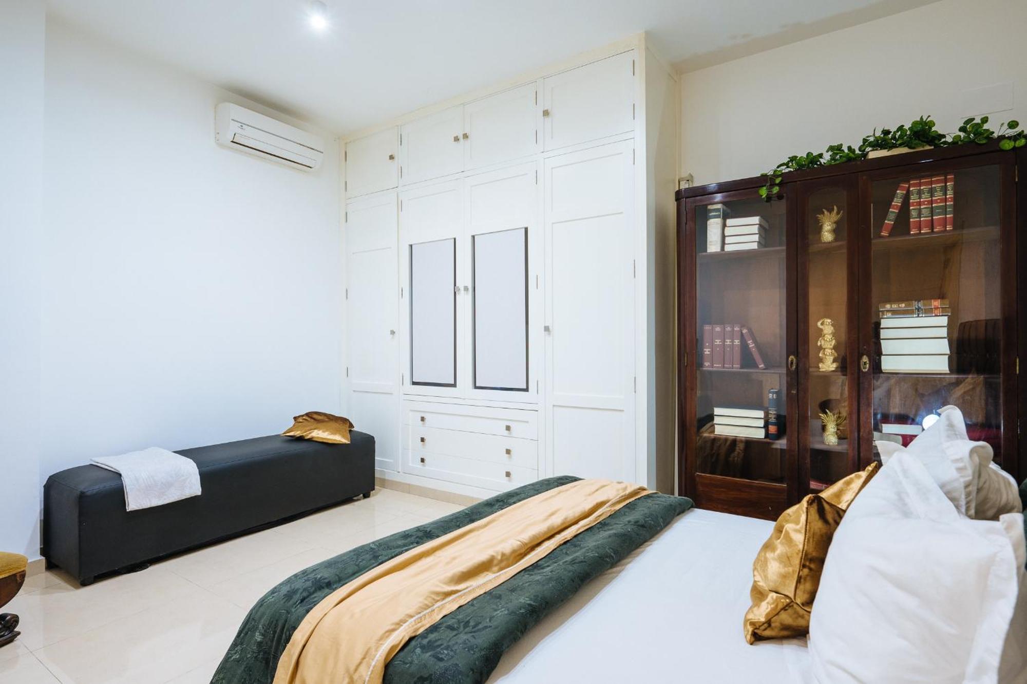 Elegant Interior In Centre Homestay