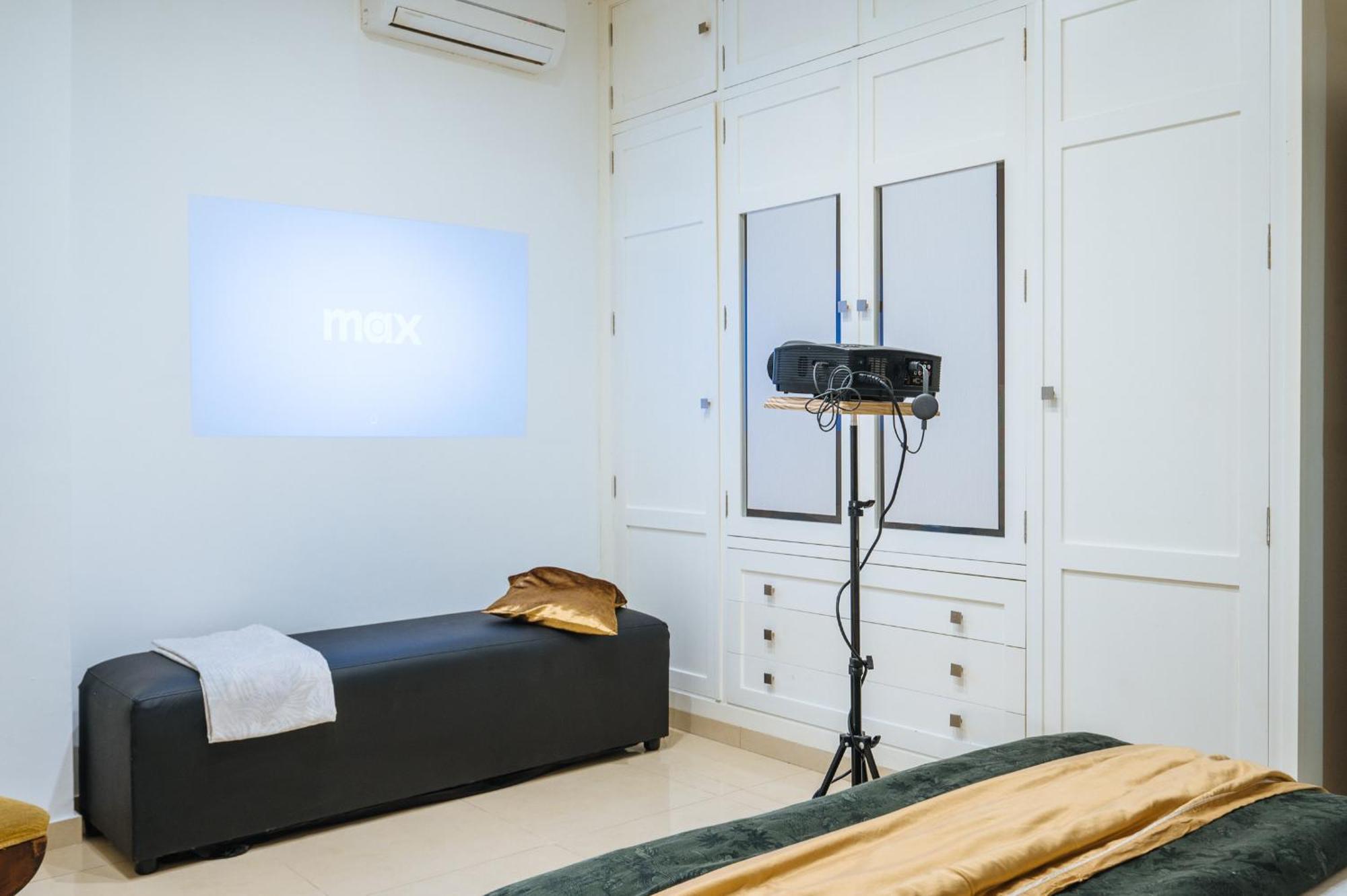 Elegant Interior In Centre Homestay Seville