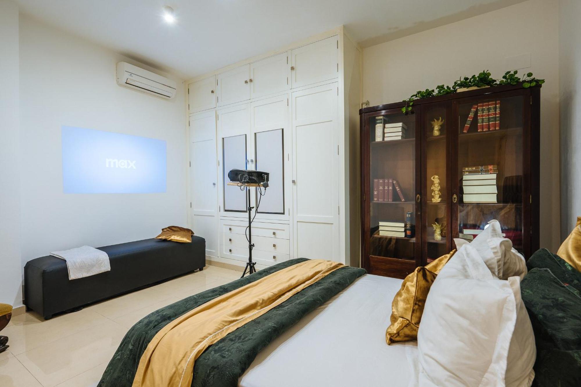 Elegant Interior In Centre Homestay *