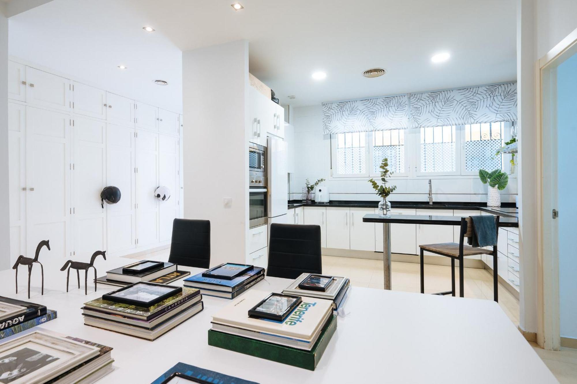 Elegant Interior In Centre Séjour chez l'habitant